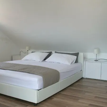 Betina 16607a Apartamento